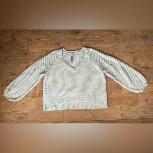 Savage x Fenty Fuzz Fit Knit Deep V-Neck Sweater Minty White size Large - Picture 8 of 14